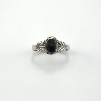 Fine flower rings with black enamel