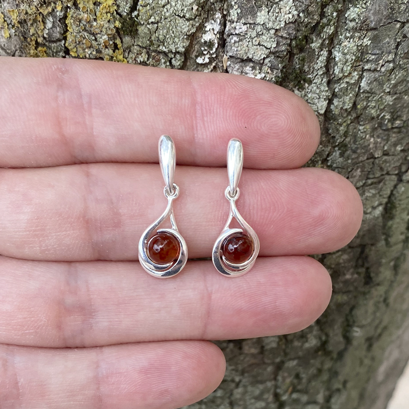 Silver earring with amber. - Image 2