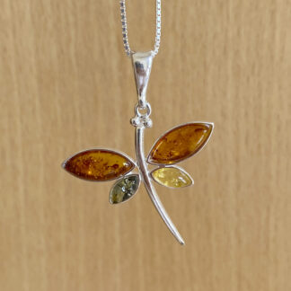 Dragonfly pendant with amber.