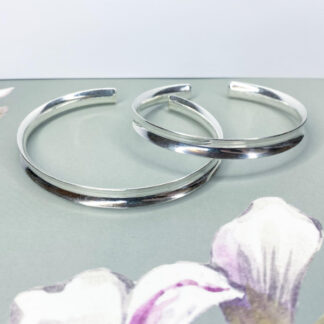Silver bangle
