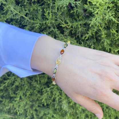 Bracelet with Amber Petals.